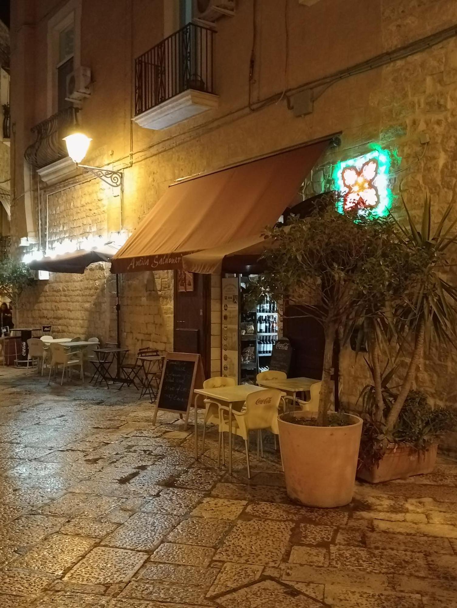 A Casa Di Rita Apartment Бари Екстериор снимка